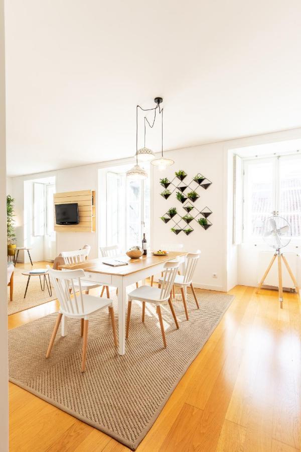 Apartment Joivy Chiado Self Check-in 2-br Flat With Parking Lisbon